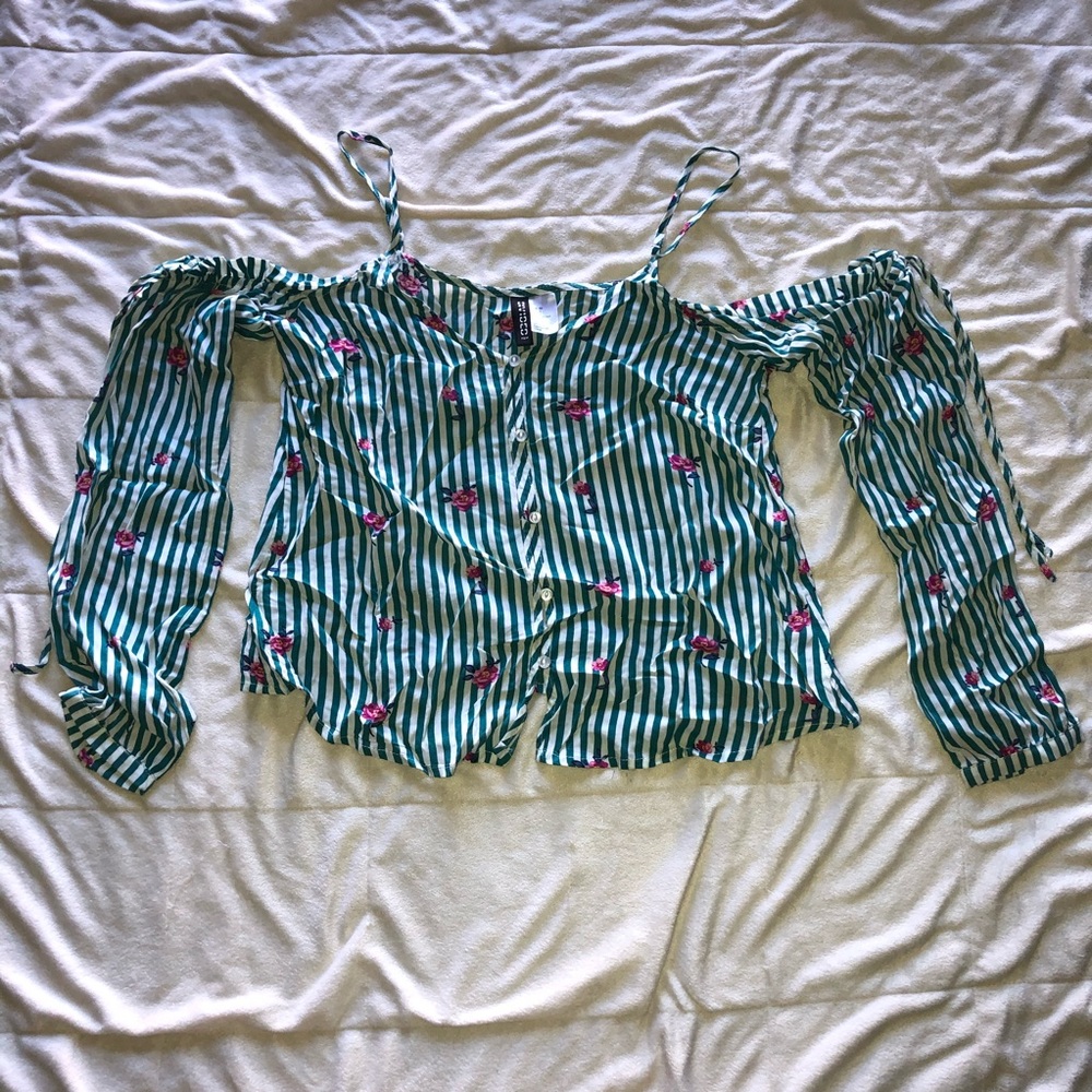 H&M long sleeve floral blouse